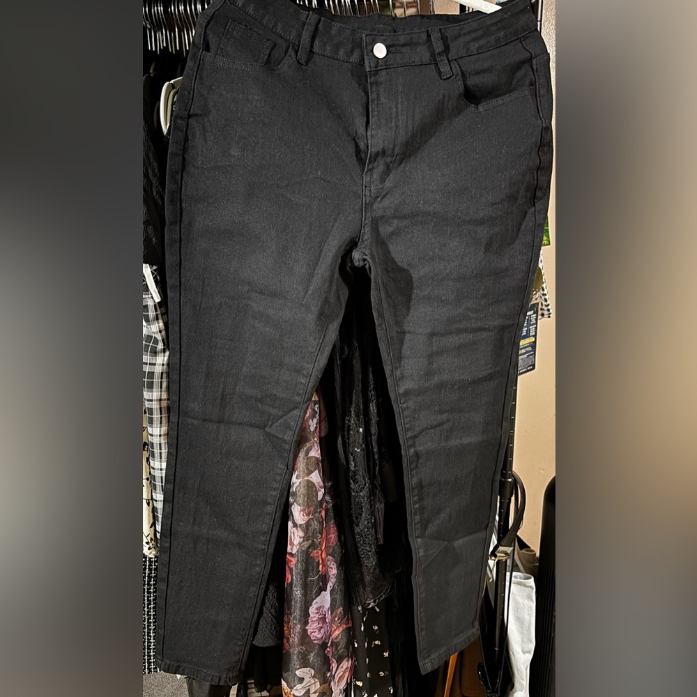 SHEIN Black High Rise Women Jeans